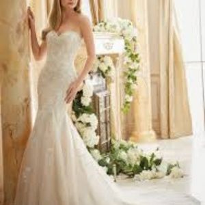 Beaded Mori Lee Wedding dress 2886
